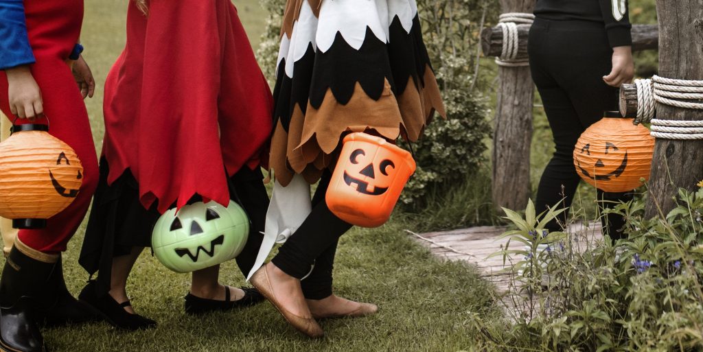 Halloween-Marketing-Costumes